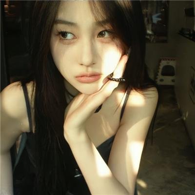 美鸟伴身边